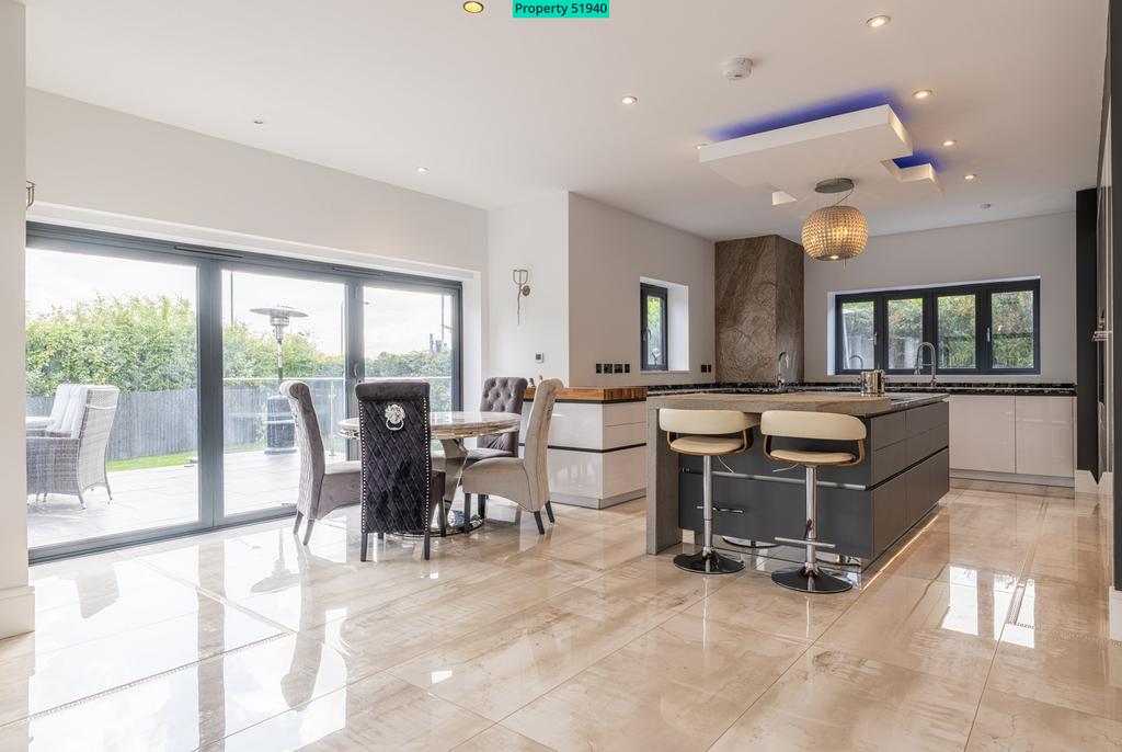 Kitchen Family Dining Room.