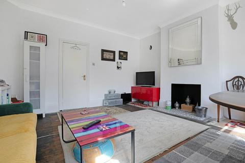 1 bedroom flat for sale, 18 Warren Road, Chingford E4