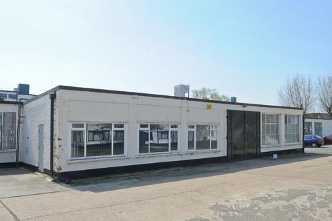 Warehouse to rent, Princess Margaret Rd Tilbury RM18 8RH