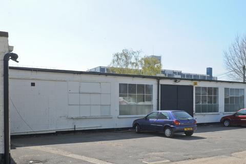 Warehouse to rent, Princess Margaret Rd Tilbury RM18 8RH