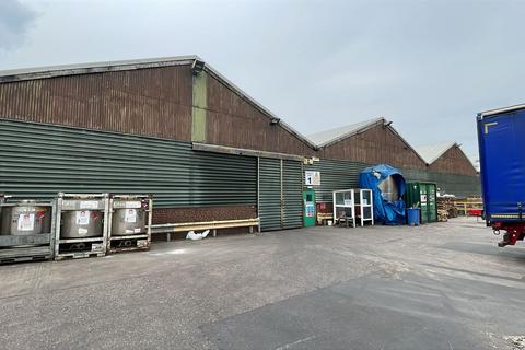 Distribution warehouse to rent, Coleshill Rd Tamworth B78 3XN