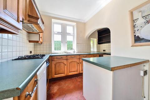 2 bedroom detached house for sale, London Road,  Staines-Upon-Thames,  TW18