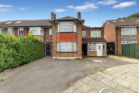 4 bedroom semi-detached house for sale, Selborne Gardens, Perivale