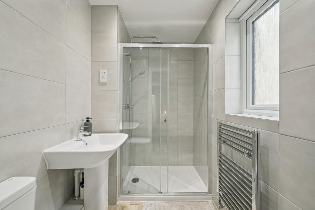 Bedroom Two En-Suite