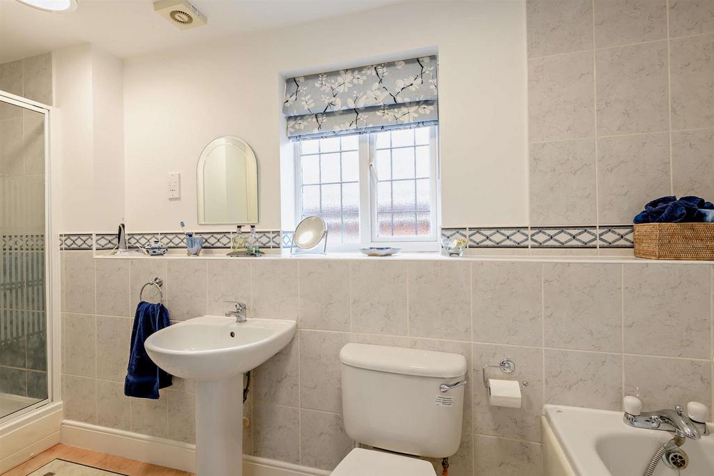 8649832-interior20-800.jpg