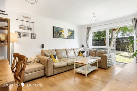 undefined, Grange Gardens, London, N14