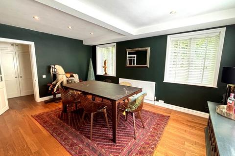 undefined, Forest Hill, Great Bedwyn, SN8 3LP