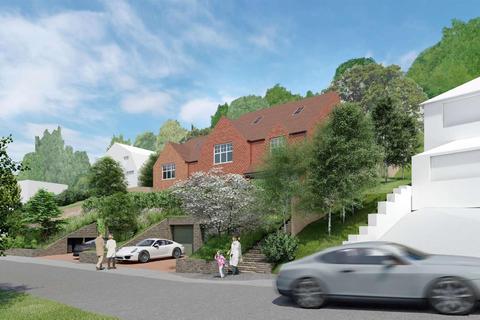 35 Crescent Road, Caterham, CR3 6LE