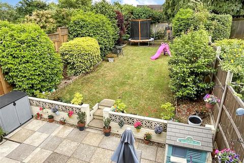 3 bedroom detached house for sale, Wheatfield, Leybourne, West Malling, Kent