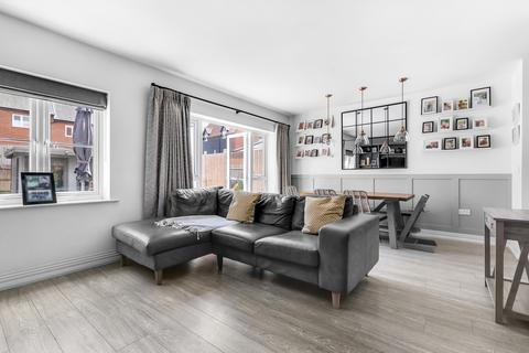 17 Buddery Close, Warfield, Bracknell, RG42 6DJ