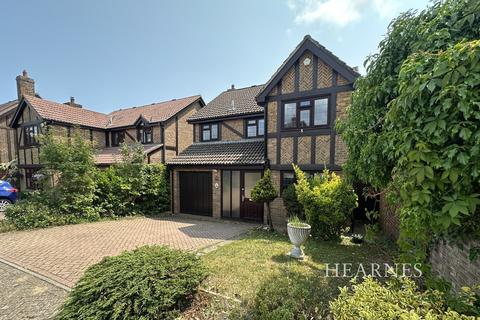 8 Elmgate Drive, Bournemouth, BH7 7EF