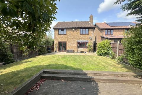 8 Elmgate Drive, Bournemouth, BH7 7EF