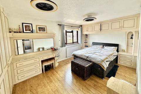 8 Elmgate Drive, Bournemouth, BH7 7EF