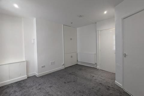 1 bedroom flat to rent, North Sherwood Street, Nottingham