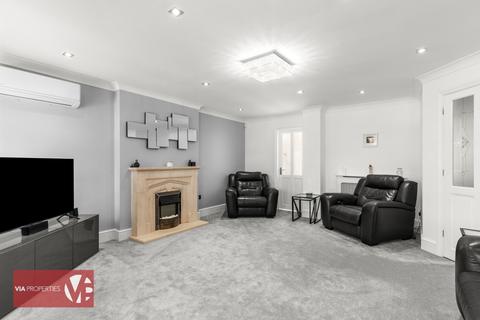 undefined, Valley Close, Waltham Abbey EN9