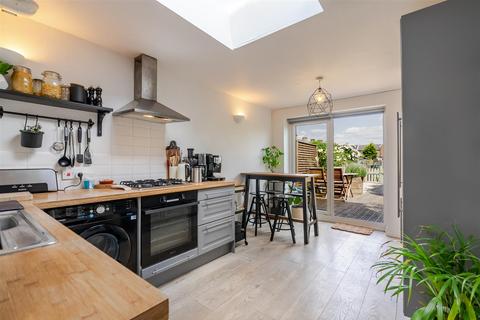 32 Vansittart Road, Windsor, SL4 5BY