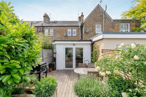 32 Vansittart Road, Windsor, SL4 5BY