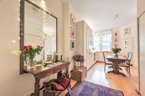 1 bedroom flat for sale, Kings Gardens, South Hampstead, London, NW6