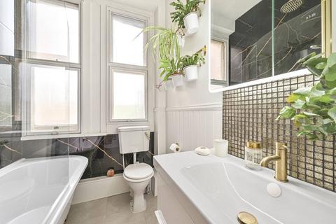 1 bedroom flat for sale, Kings Gardens, South Hampstead, London, NW6