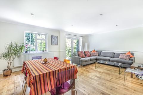 4 bedroom house to rent, Guildown Avenue, London, N12