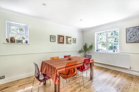 4 bedroom house to rent, Guildown Avenue, London, N12