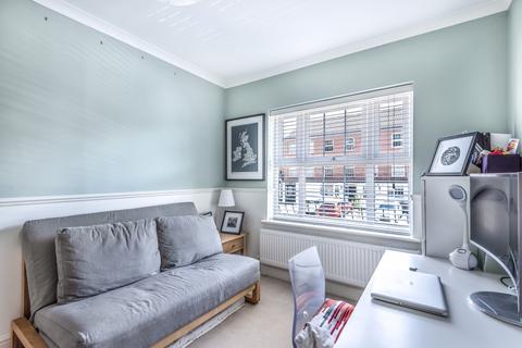 4 bedroom house to rent, Guildown Avenue, London, N12