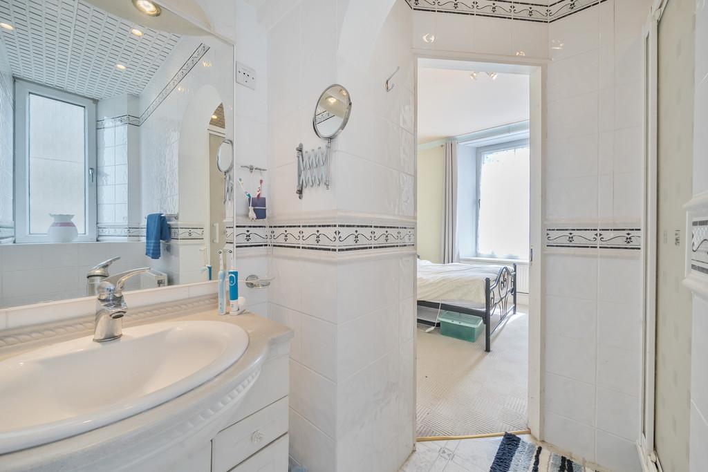 Bedroom One En-Suite