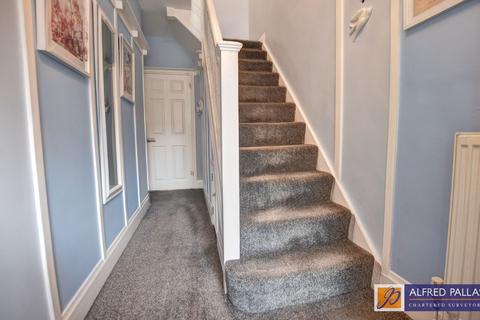 3 bedroom semi-detached house for sale, Dykelands Road, Seaburn