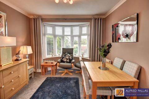 3 bedroom semi-detached house for sale, Dykelands Road, Seaburn