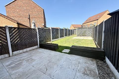 3 bedroom mews to rent, Wharf Road, Kilnhurst, Rotherham, S64
