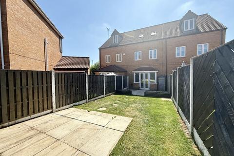 3 bedroom mews to rent, Wharf Road, Kilnhurst, Rotherham, S64