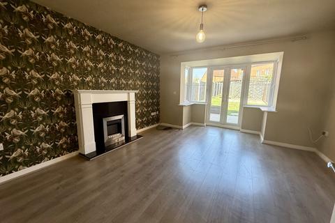 3 bedroom mews to rent, Wharf Road, Kilnhurst, Rotherham, S64
