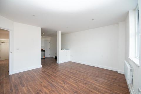 2 bedroom apartment to rent, Bridge Street, Pinner HA5