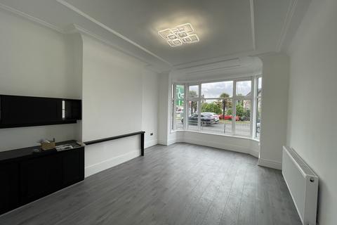 5 bedroom end of terrace house to rent, Menlove Ave, Allerton, Liverpool