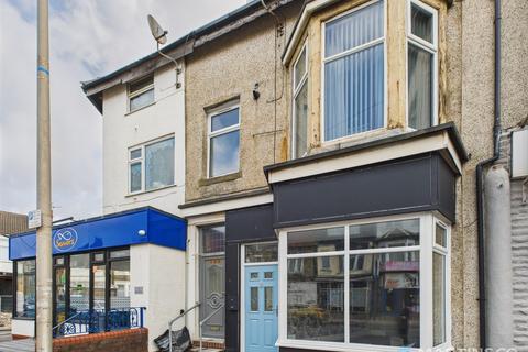 2 bedroom apartment to rent, Lytham Road, Blackpool FY1