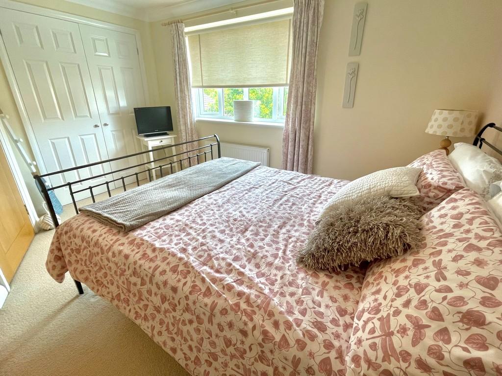 27 The Poplars Bed2 2