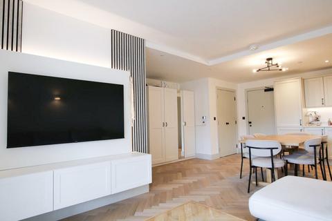2 bedroom apartment to rent, Clifton Mansions, Park Avenue, Willesden