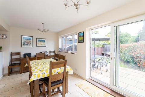 54 Oakdene Road, Brockham, Betchworth, RH3 7JX