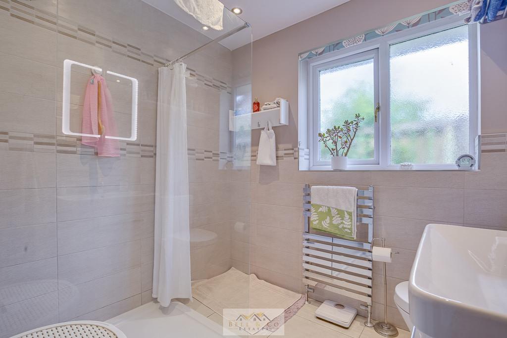 Bathroom 1.2