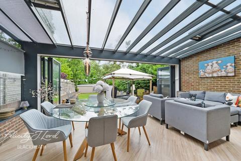 4 bedroom end of terrace house for sale, Shooters Hill, London