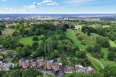 4 bedroom end of terrace house for sale, Shooters Hill, London