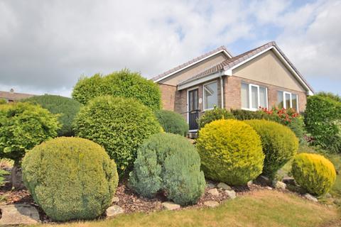 2 bedroom semi-detached bungalow for sale, Ronaldshay Drive, Richmond