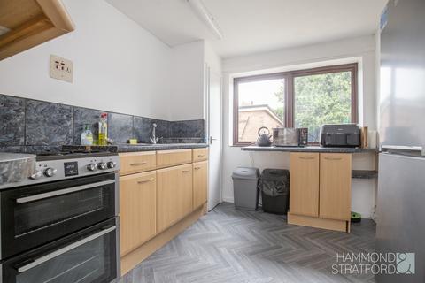 37 Halford Close, Attleborough, NR17 2HY
