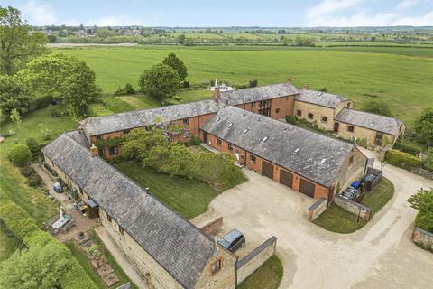 undefined, Falcutt, Brackley, Northamptonshire, NN13
