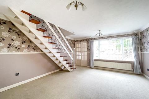 2 bedroom terraced house to rent, Rochester Road, Gravesend, Kent, DA12 4TN