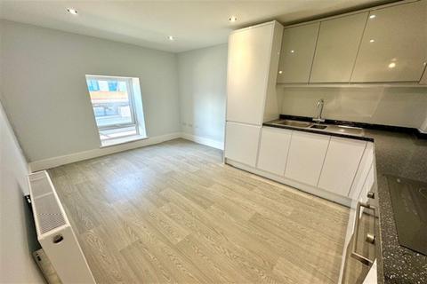 1 bedroom apartment to rent, Canal Walk, Southampton SO14