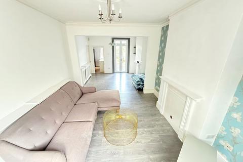 36 Congress Road, London, SE2 0LT