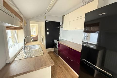36 Congress Road, London, SE2 0LT