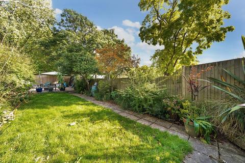 35 Manor Lane, London, SE13 5QW