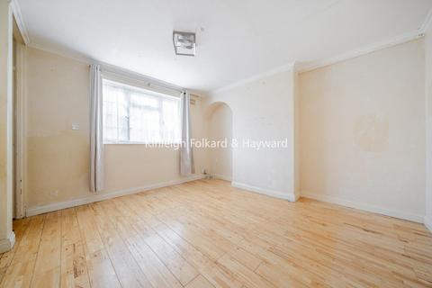 114 Paston Crescent, London, SE12 9EB